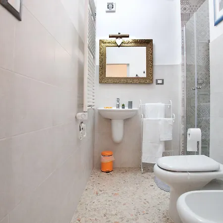 Le Stanze Di Bruno Bed & Breakfast 4*