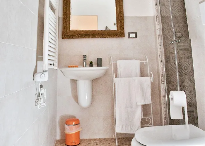 Le Stanze Di Bruno Panzió Pescara